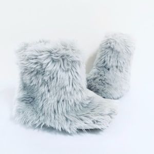 Restoration Hardware Faux Fur Slipper / Booties Small